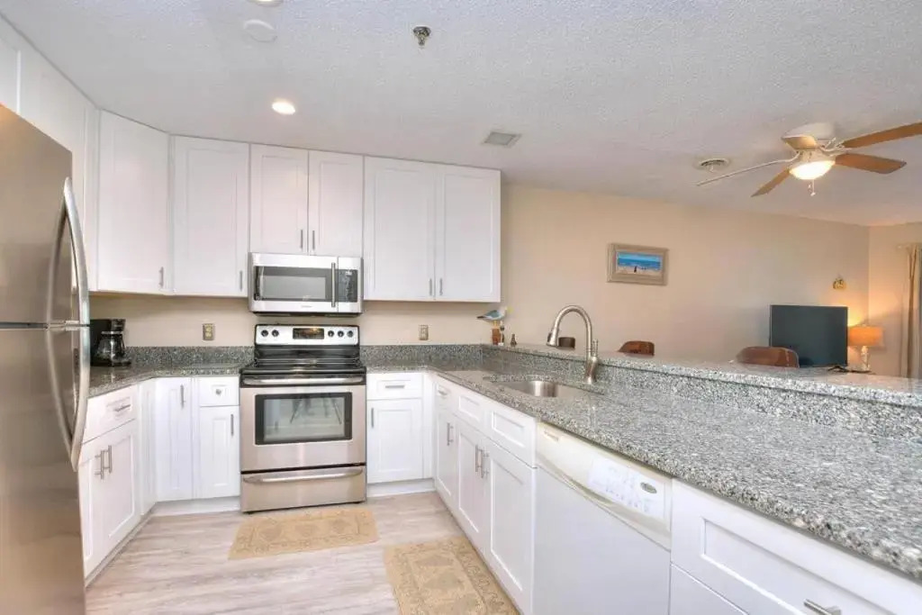 Southern Shore Villa 108-Finz Up