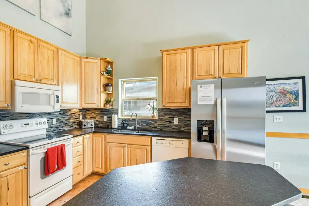 Spacious Fraser Duplex w/ Fireplace & Scenic Views
