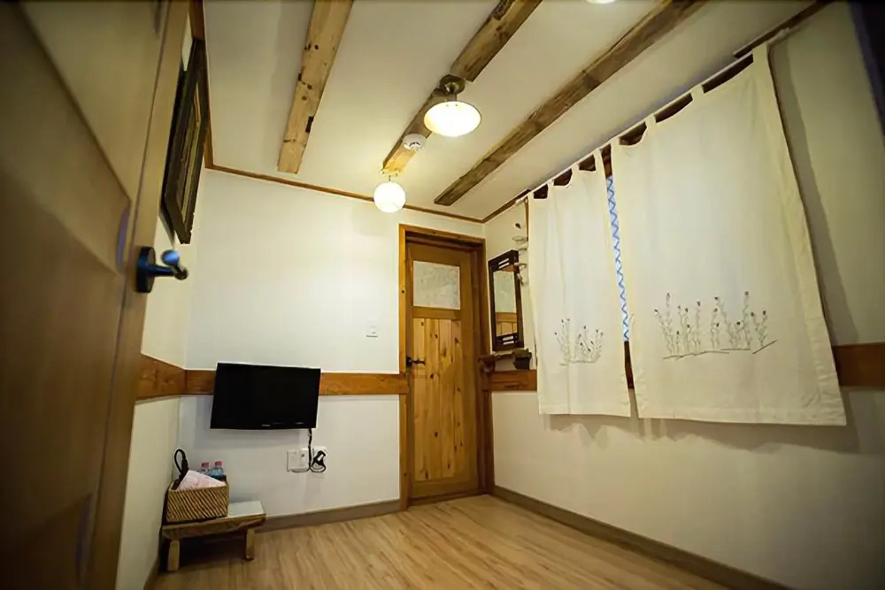 Jeongju Star World Pension