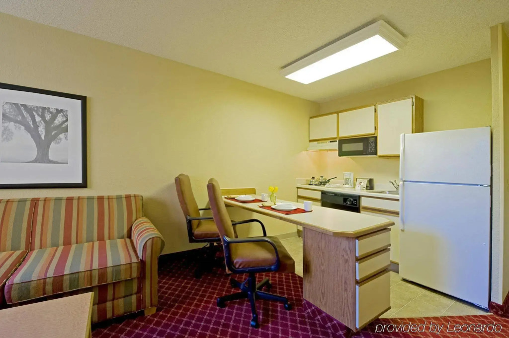 Extended Stay America Select Suites - Providence - Airport