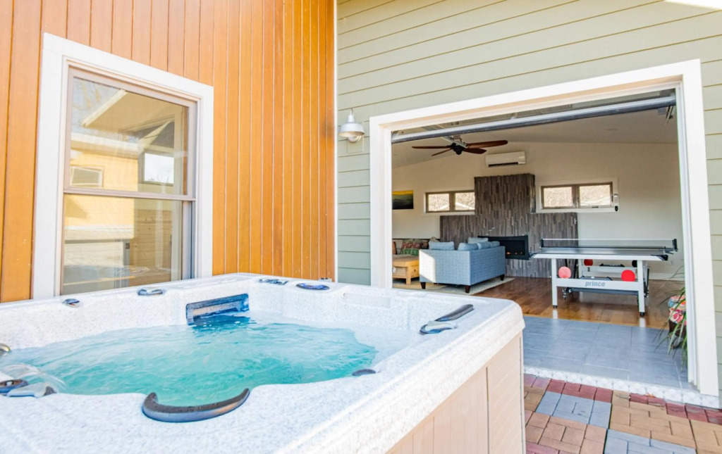 Upstream Penthouse