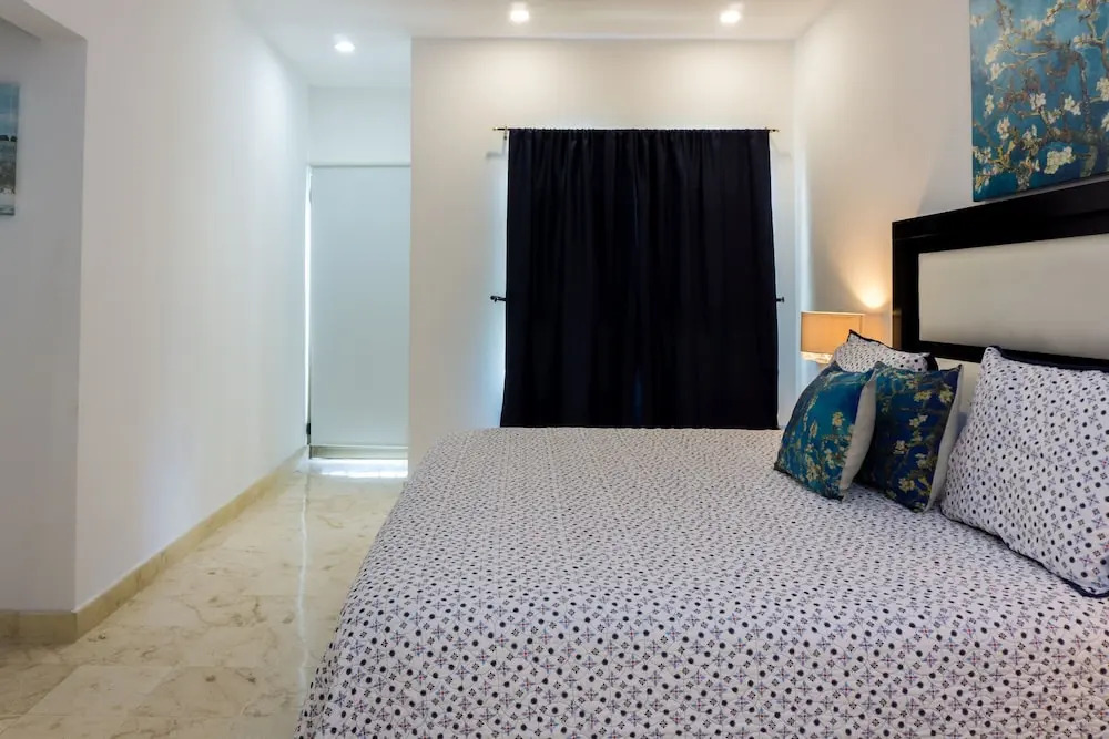 Paseo Del Sol Surf B 301 3 Bedroom Condo by RedAwning