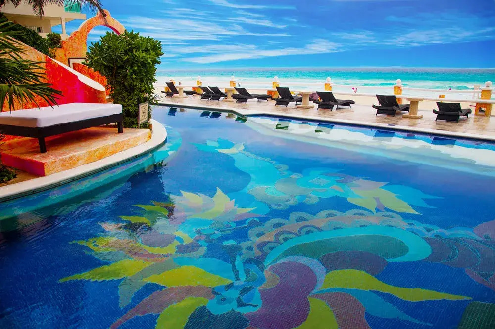 Mia Cancun Resort