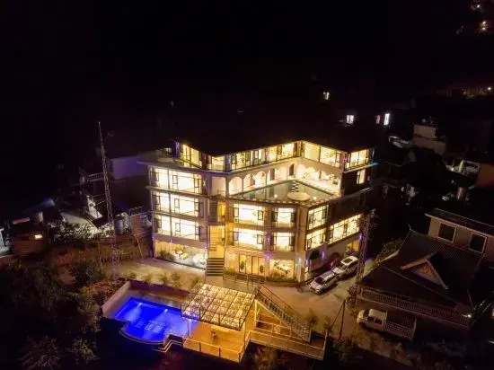 Yuge RIVER VIEW Design Art Villa (Xishuangbanna Jinghong Gaozhuang Xishuangjing)