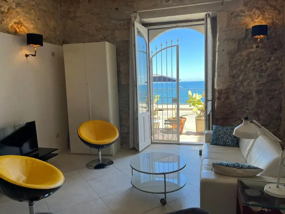 Guest House Ortigia Calarossa