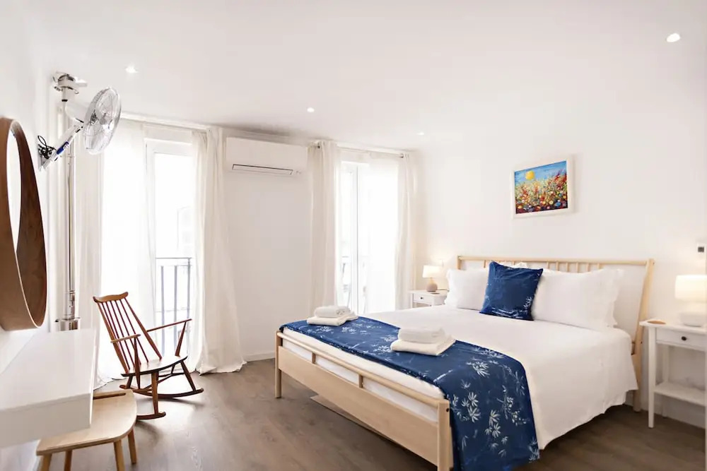 Faro DAZ House by Get Your Stay