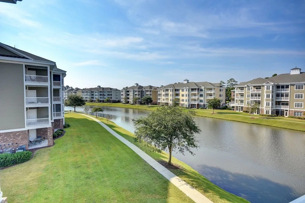 4827 Magnolia Lake Drive, #302 3 Bedroom Condo by RedAwning