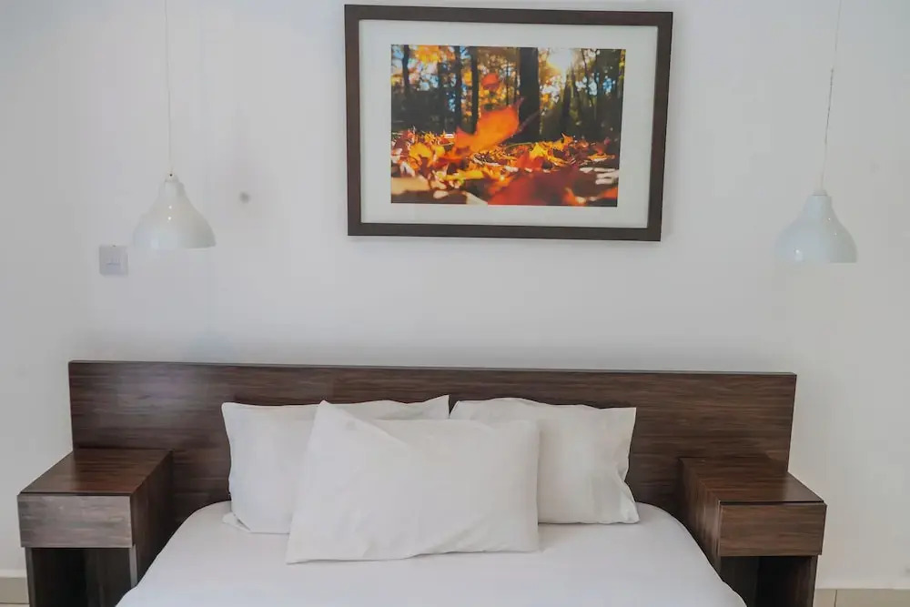 Royal Luxury Apt at Embassy Garden