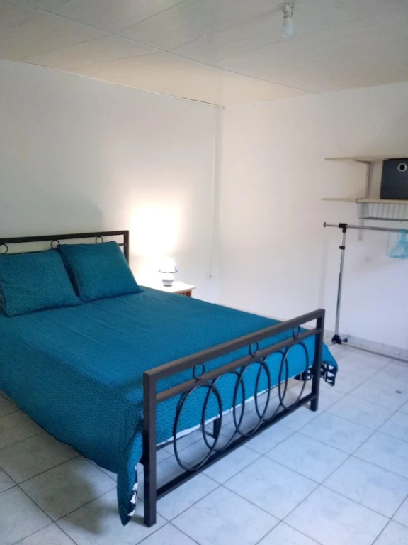 House With 2 Bedrooms in St Joseph, With Wonderful Mountain View and T