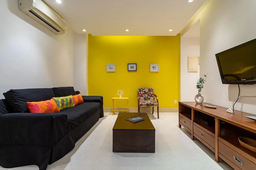 4 Minutes From Copacabana Beach Nsc205