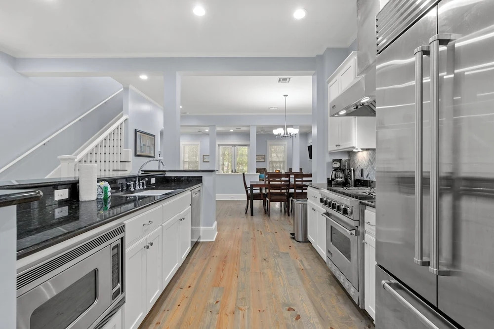 Almost Heaven in Watersound Proper Includes Carriage House! Bedding for 12