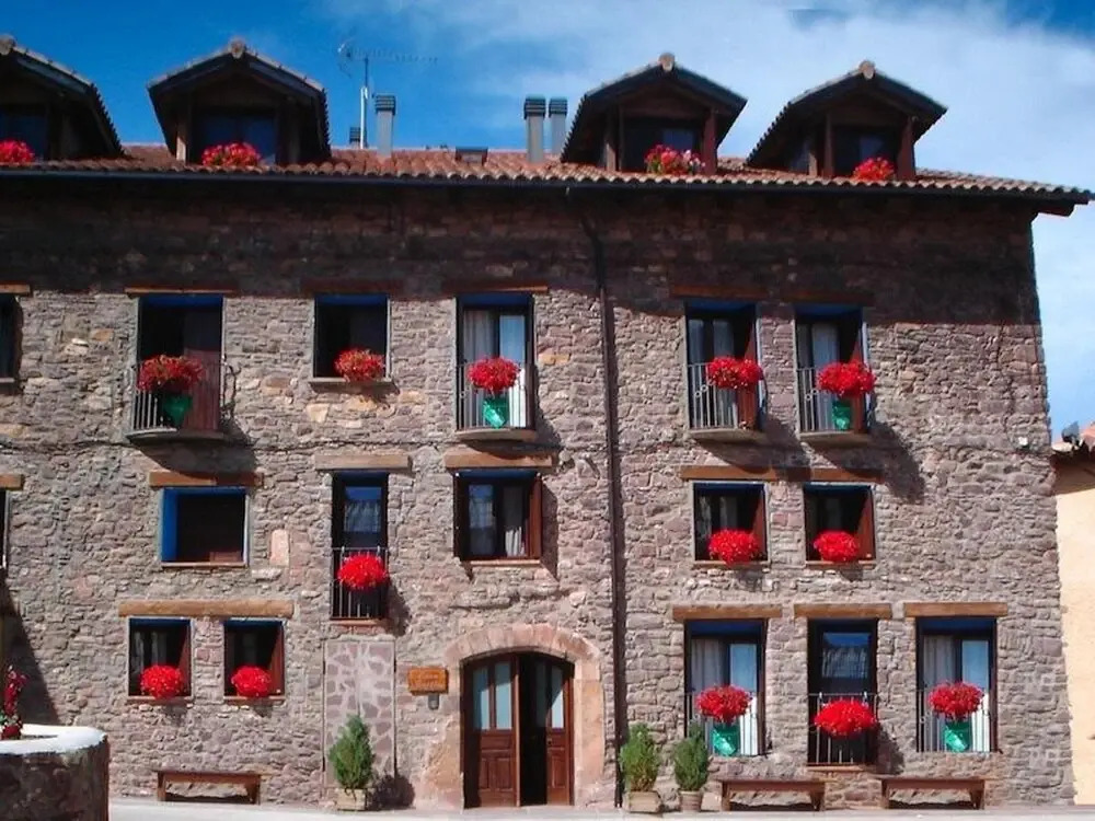 Apartment With 2 Bedrooms in Laspaúles, With Wonderful Mountain View and Wifi - 44 km From the Slopes
