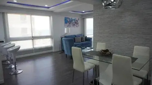 Lazuli Beachfront Apartment 144