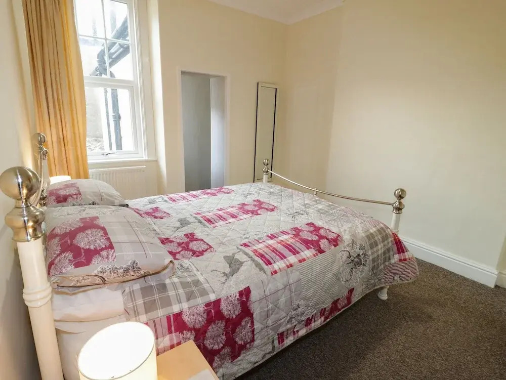 Garth House Apartment 2