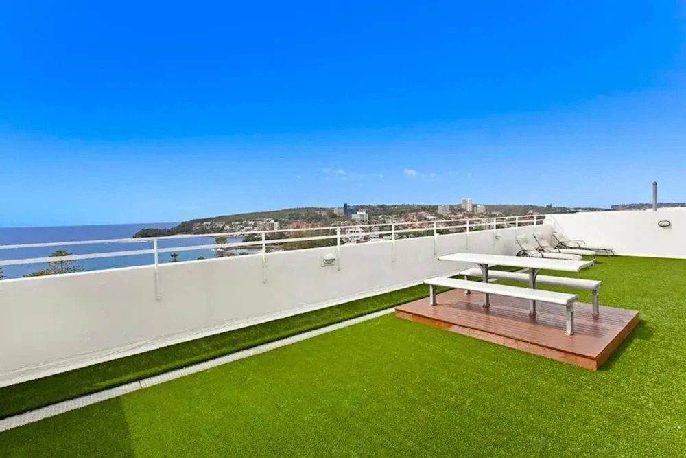 Wake Up to the Ocean: 1-bed With Pool & Views