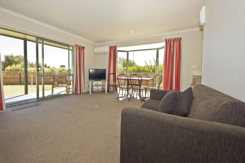 Tāhuna Beach Holiday Park
