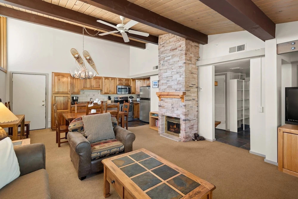 Aspenwood by iTrip Aspen Snowmass