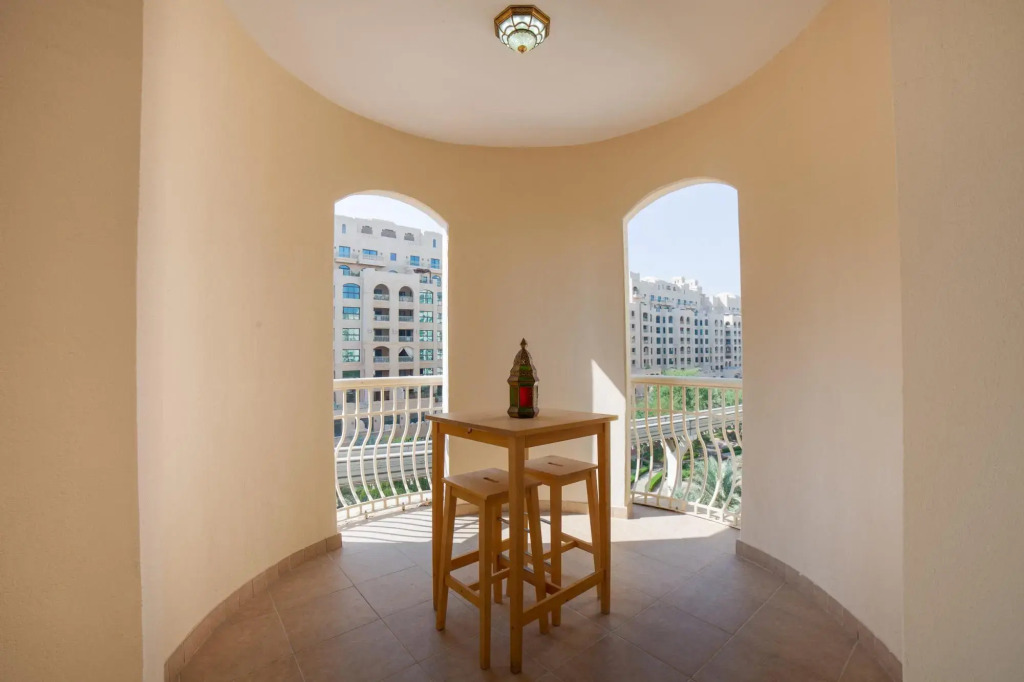 2BR on Palm Jumeirah With Beach and Complimentary Golf