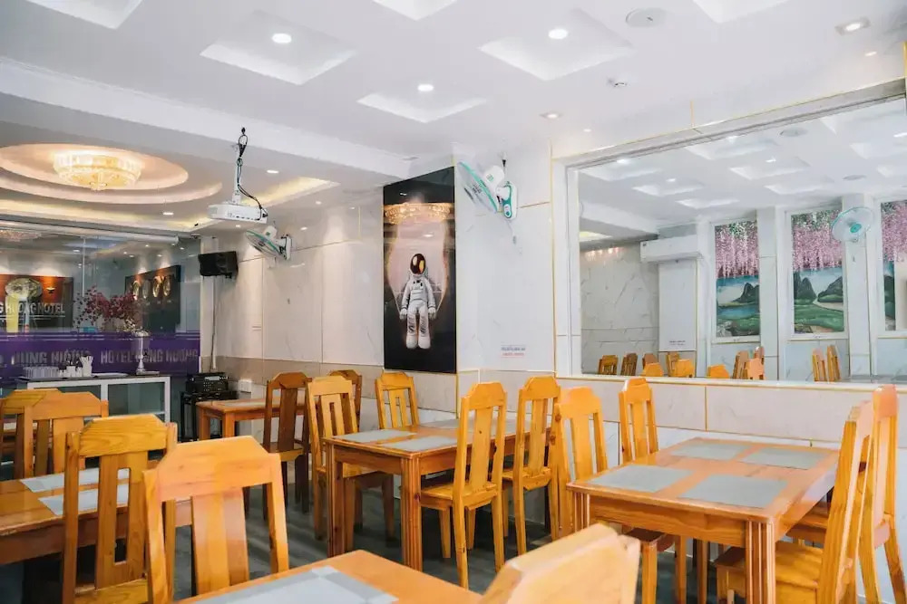 HUNG HUONG HOTEL