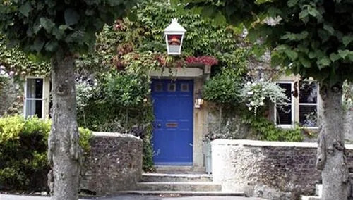 The Bath Arms Hotel
