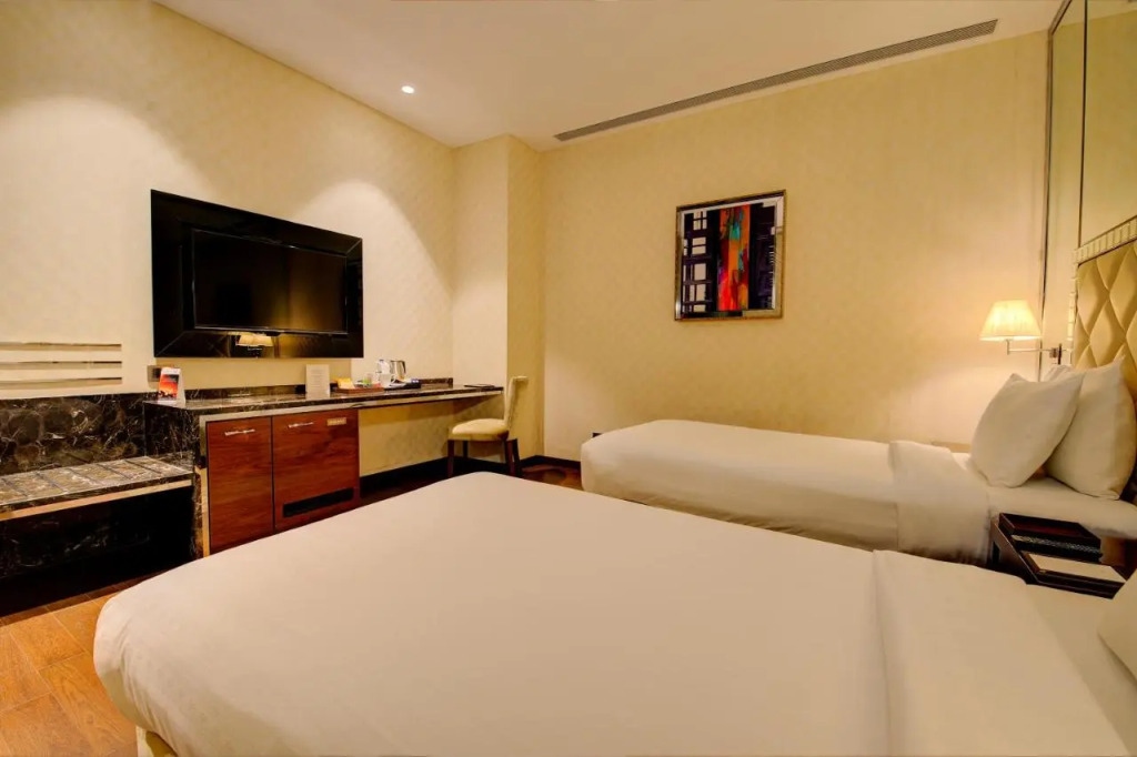 Niranta Transit Hotel Terminal 2 Arrivals/Landside