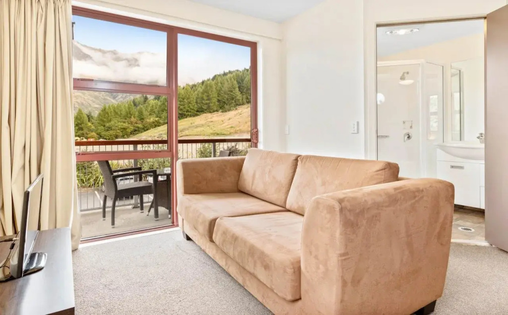 Shotover Lodge