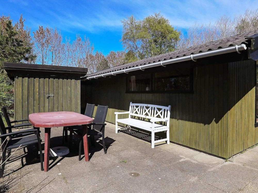 Vintage Holiday Home in Jutland near Child Friendly Beach