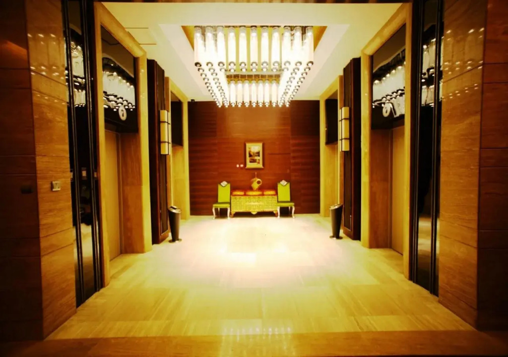 Manhattan Hotel