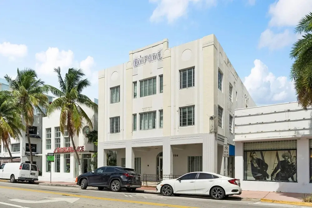 South Beach 2BR Apartment by SV Rentals