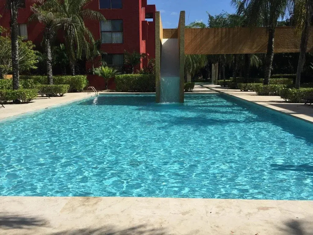 Latinos Luxury Suites