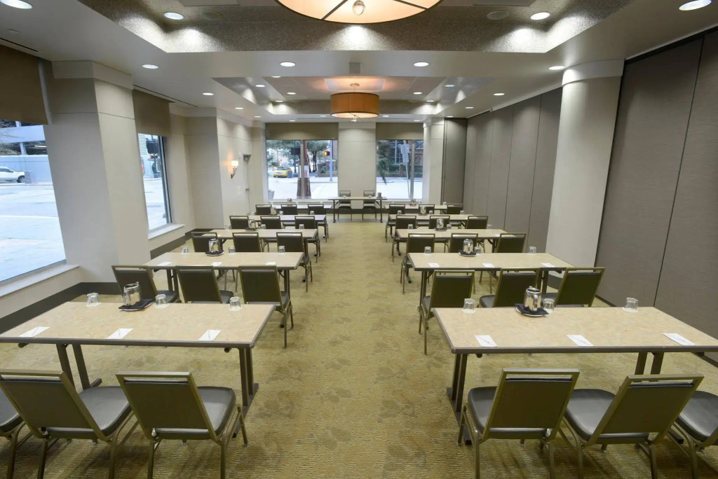 Magnolia Hotel Houston, a Tribute Portfolio Hotel