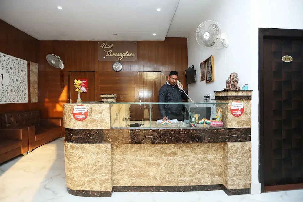 Oyo 30642 Hotel Sumanglam