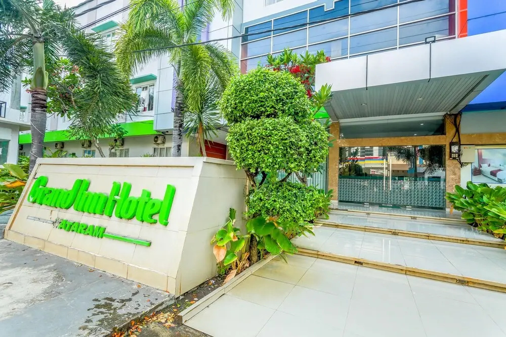 OYO 2073 Grand Inn Hotel Lombok