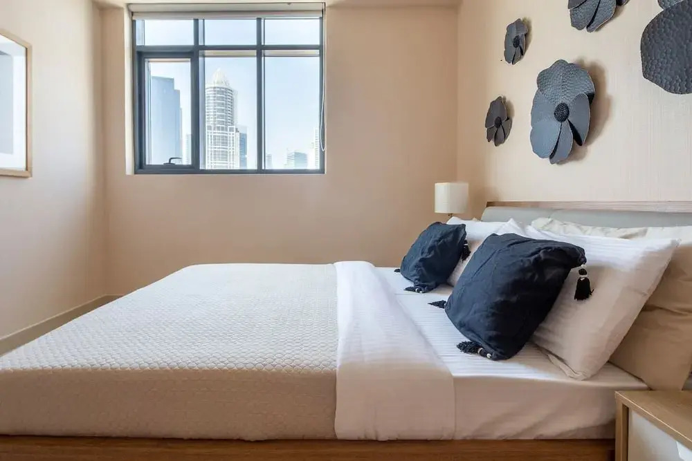 Modern 2BR w/ Tranquil Ambience in Emirates Hills!