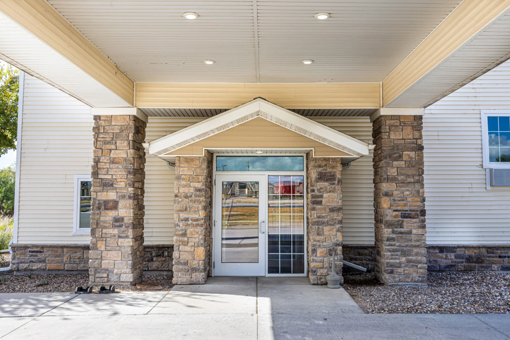 Cobblestone Inn & Suites - Big Lake