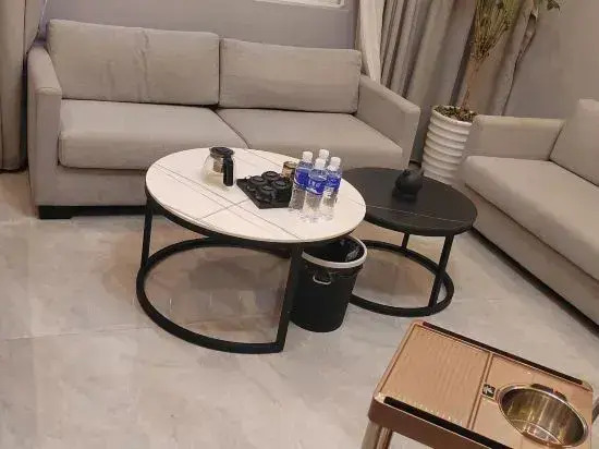 Gray E-sports Theme Hotel lijiang