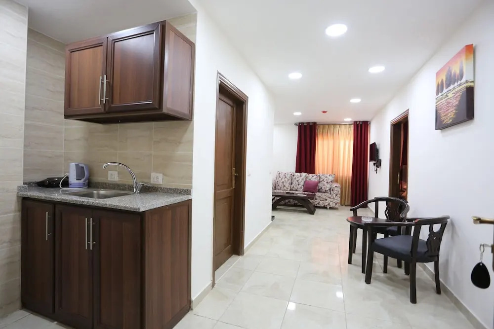 7Boys Hotel