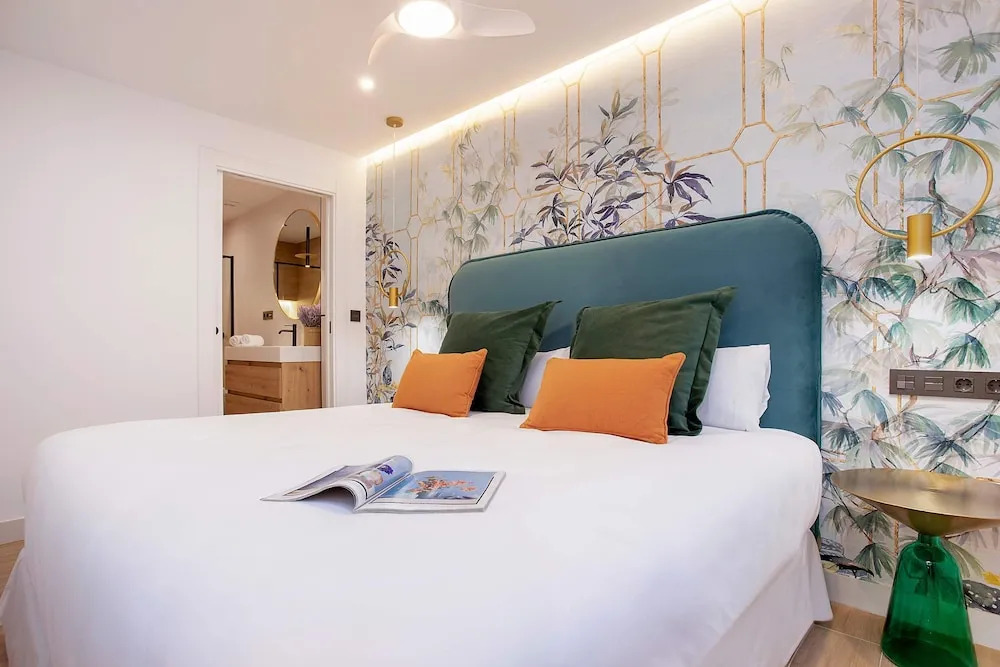 Exclusive Apartment in Granada Center Alhondiga II