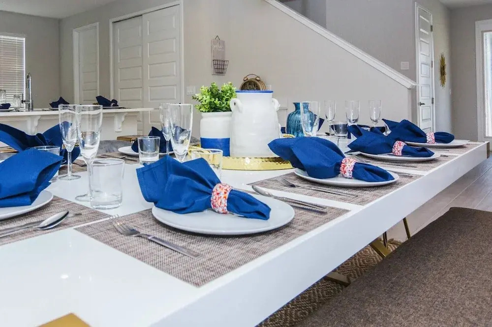 Amazing Home 6 Bedrooms with 6 Suites and private pool at Encore EC7483