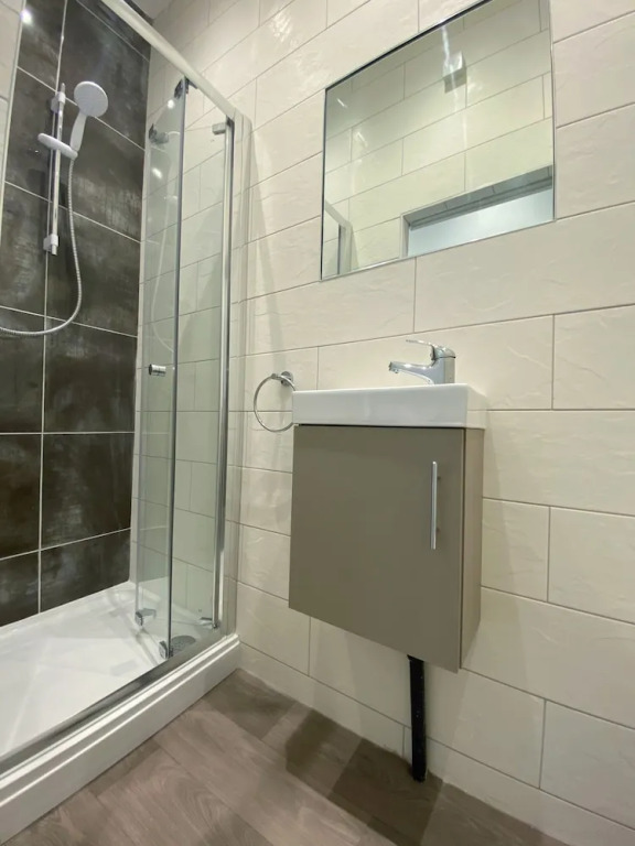 Mayfair Suite Sasco Apartments