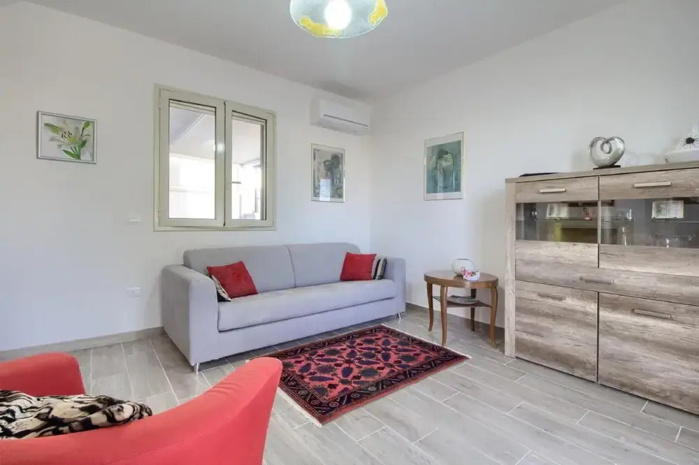 Blanca Deluxe House