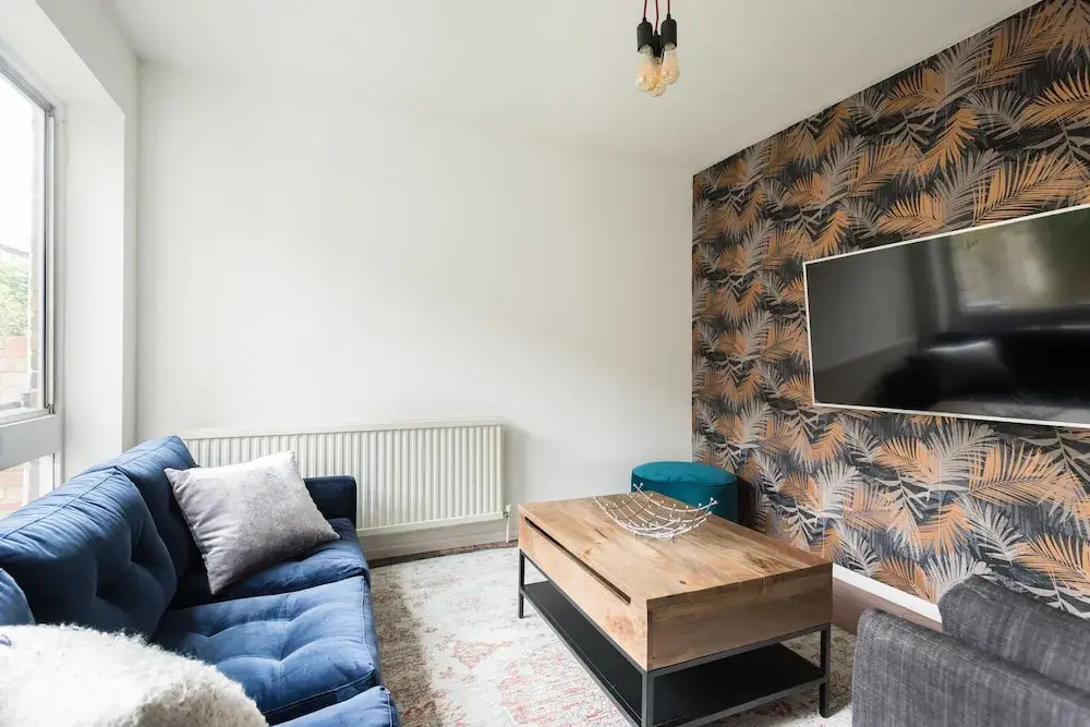 The Jericho Terrace House - 2BD + Parking