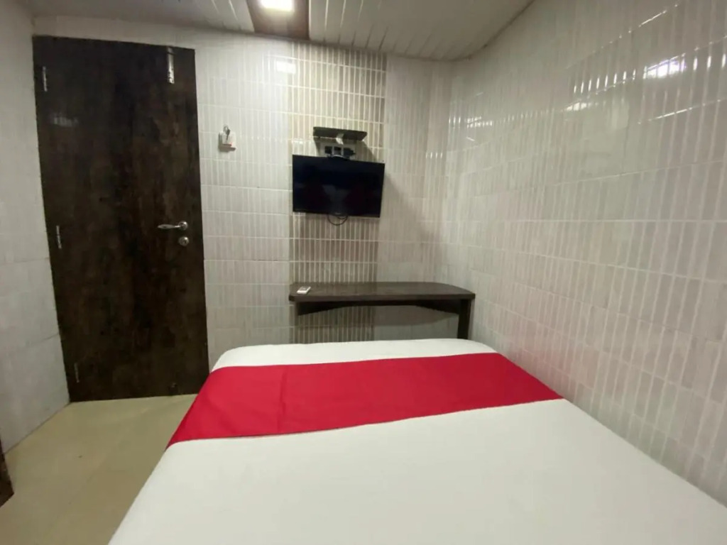 Hotel Paris Residency
