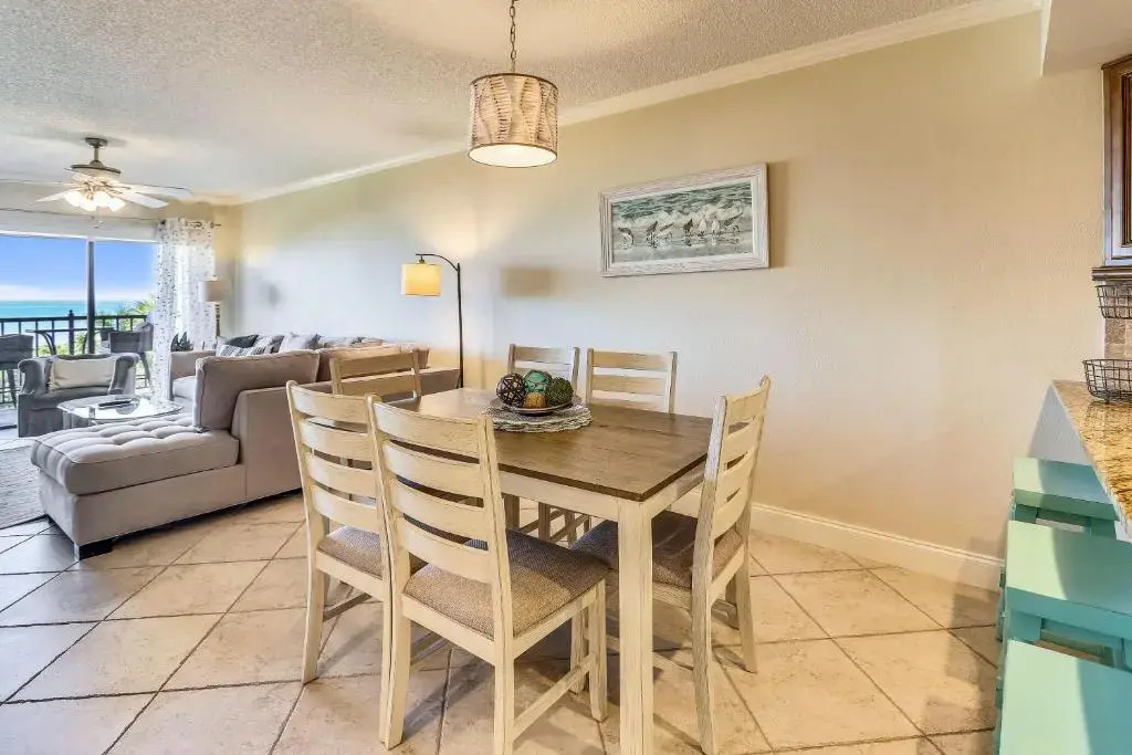 Land's End 10-304 Beach Front - Premier