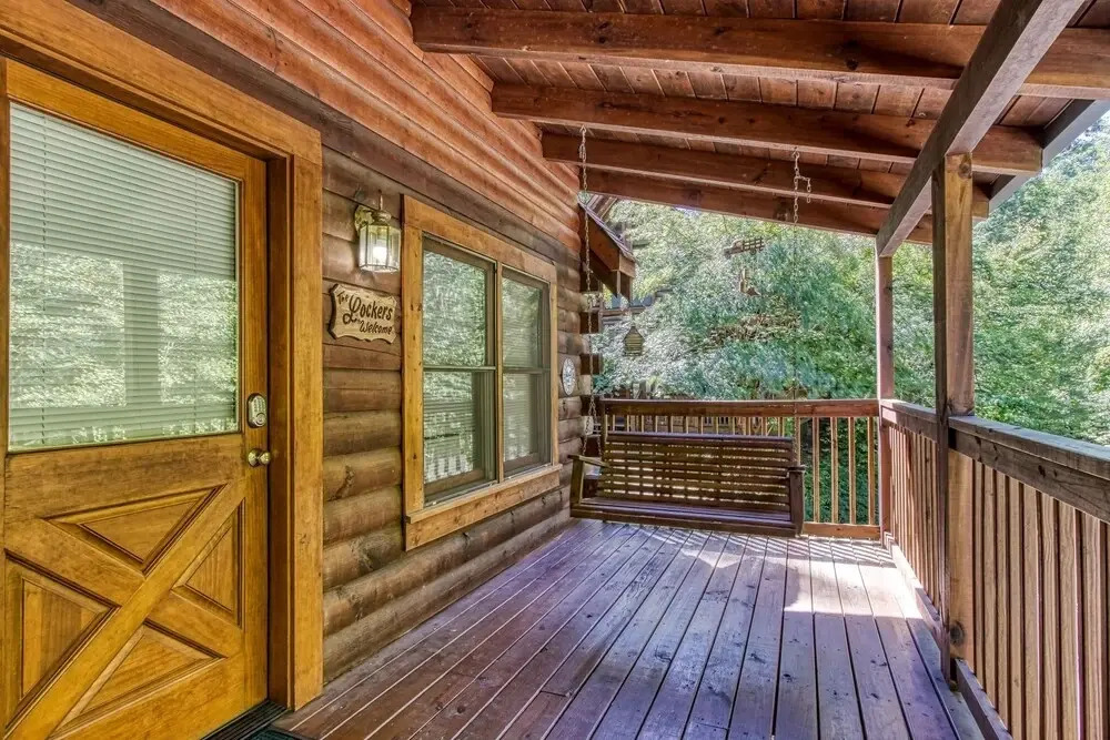 ER227 - Bearry Nice Great Location - Close To Town! 1 Bedroom Cabin by RedAwning