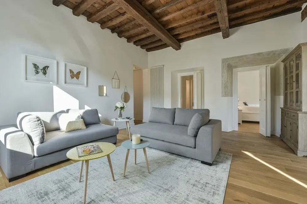 Oltrarno Elegance