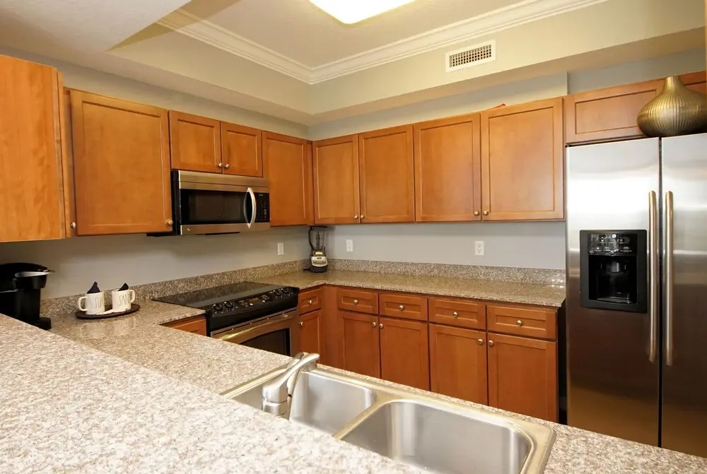 Heron PH-09 - 3 Br condo by RedAwning
