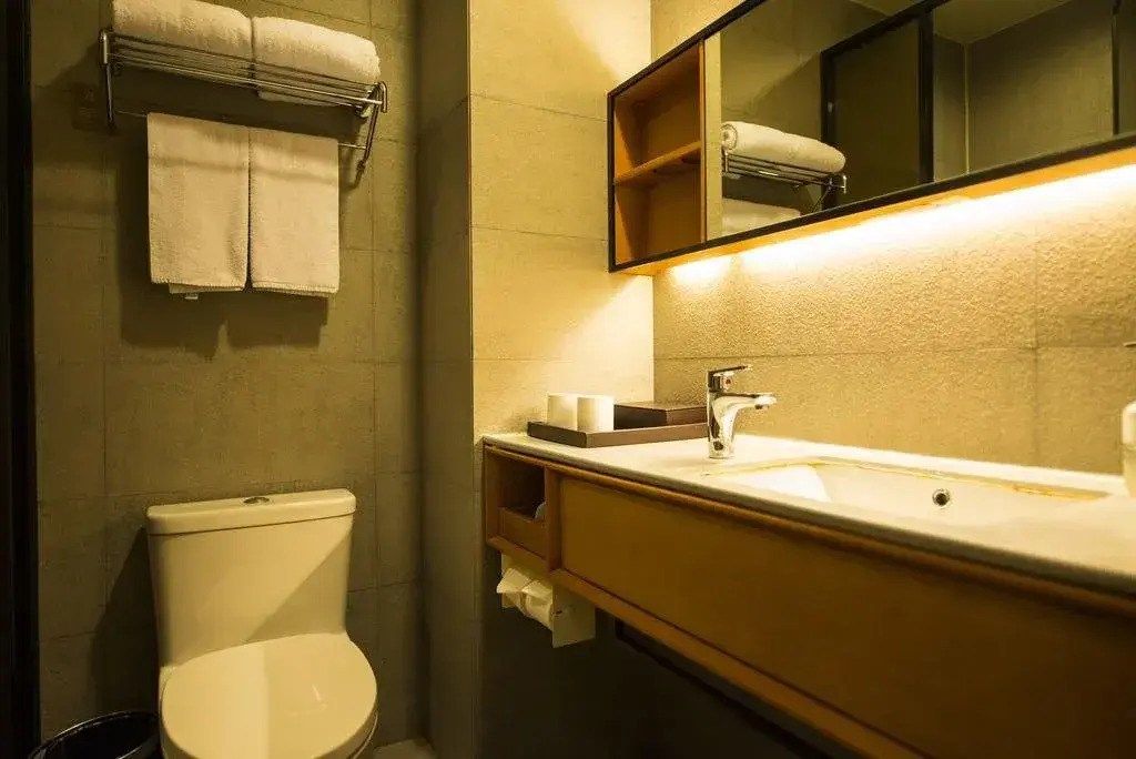 Ji Hotel Zhengzhou East Railway Station