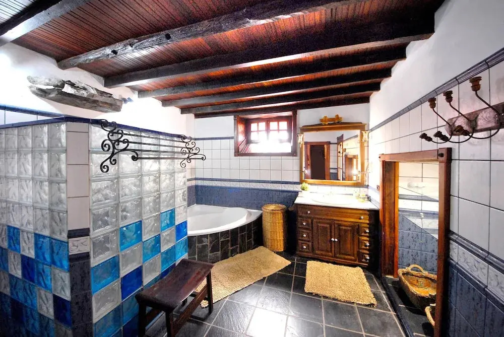 House With 3 Bedrooms in Icod de los Vinos, With Wonderful sea View, E