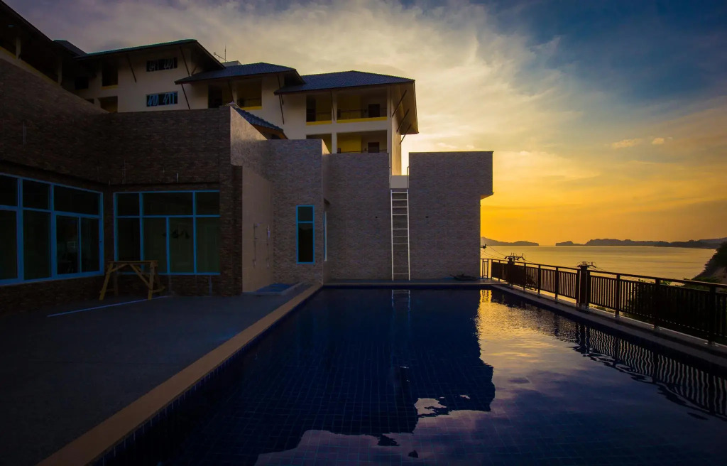 Royal Hill Satun Hotel